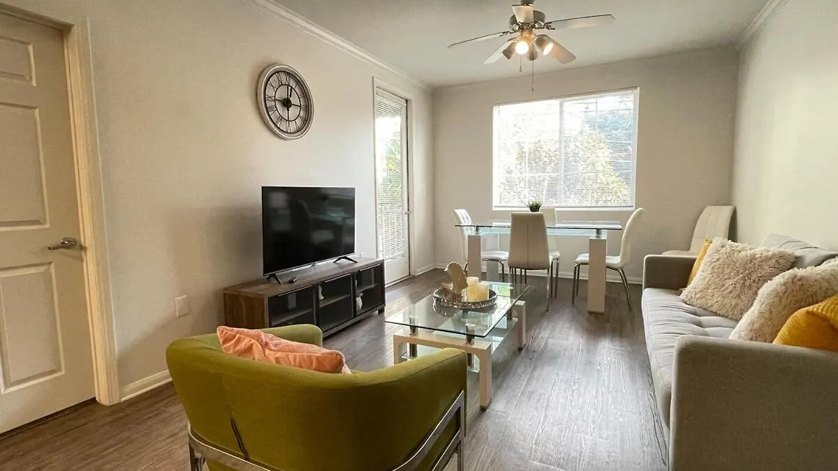 Apartment Cozy 2 Bed Oasis Near Venice And Beach Full Of Charm And Comfort Los Angeles